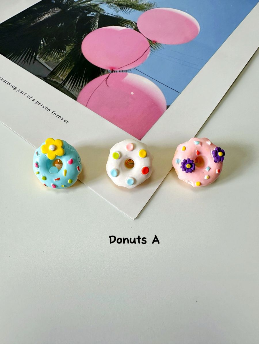  Donuts  Pin